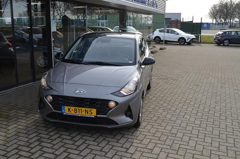 Occasion Hyundai i10 Comfort 2021 Grijs (metallic) Hatchback