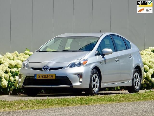 Zilver, metallic lak Gebruikt 2012 Toyota Prius Executive Hatchback | € 10.940 (Super prijs) - Afbeelding 1/4