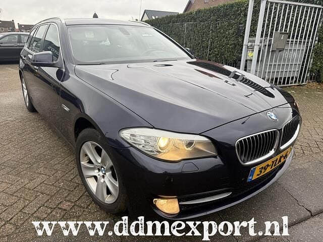 Blauw Gebruikt 2012 BMW 520 Executive Stationwagen | € 5.999 (Goede deal) - Afbeelding 1/4
