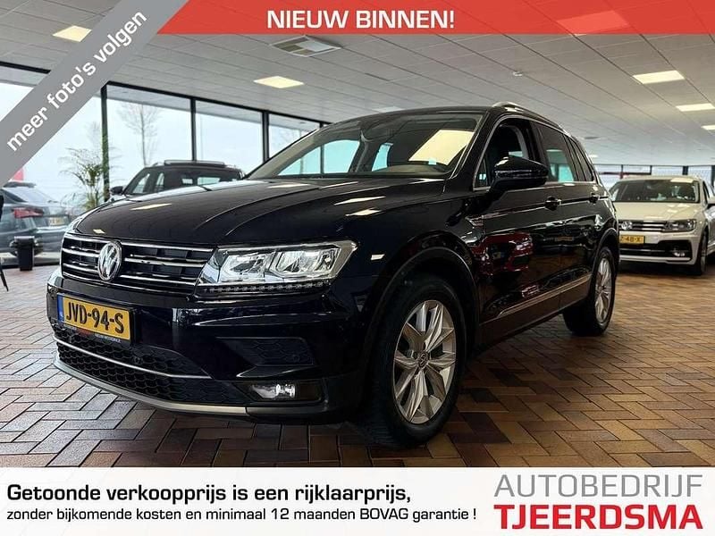 Zwart Occasion 2018 VW Tiguan Active SUV | € 25.950 (Duur) - Afbeelding 1/4