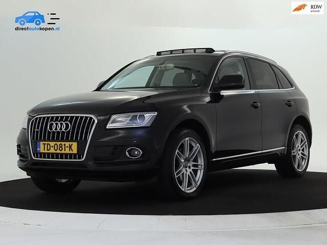 Zwart Occasion 2013 Audi Q5 Business SUV | € 19.995 (Iets duurder) - Afbeelding 1/4