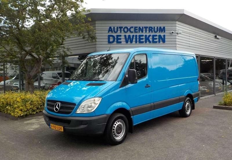 Blauw Gebruikt 2008 Mercedes Sprinter Van | € 14.945 - Afbeelding 1/4