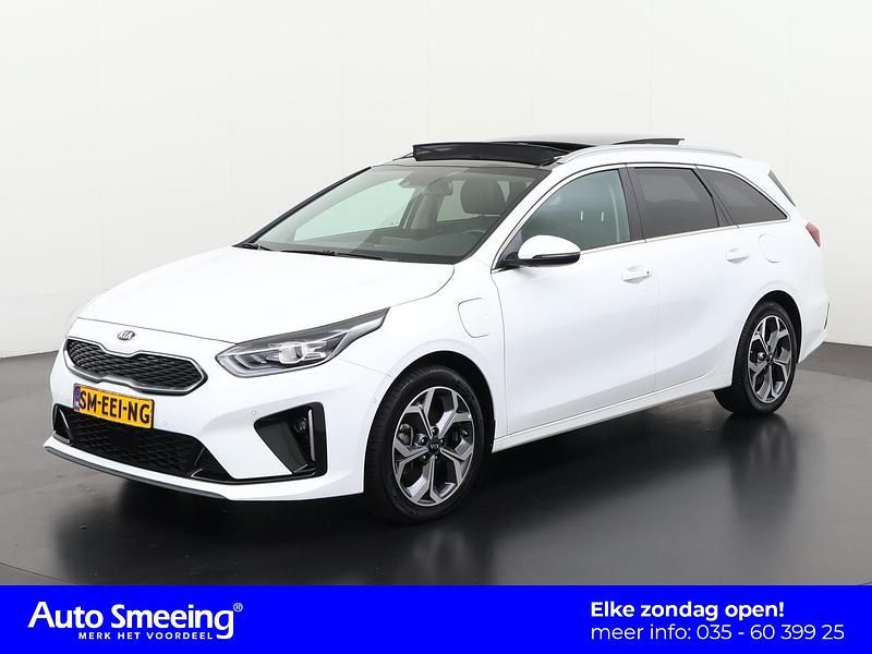 Wit Gebruikt 2021 Kia Ceed Stationwagen | € 24.895 (Eerlijke prijs) - Afbeelding 1/4