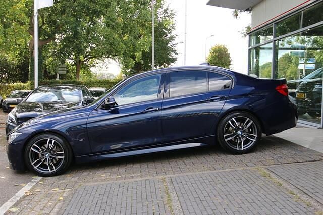 Occasion BMW 330 M Sport 184 PK (135 kW) 2016 Blauw Sedan