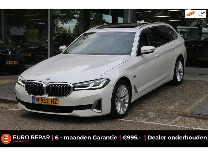 Wit Occasion 2021 BMW 530 Stationwagen | € 30.495 (Goede deal) - Afbeelding 1/4