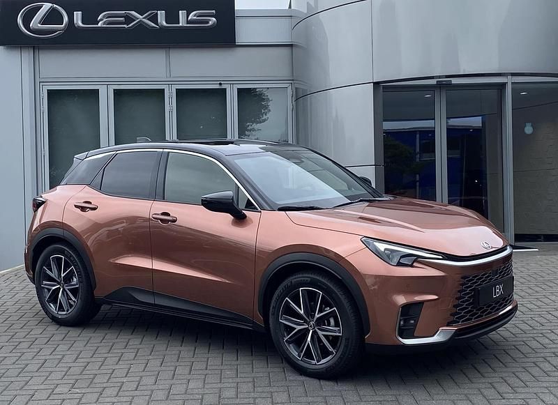Overig Nieuw 2025 Lexus LBX SUV | € 46.984 (Duur) - Afbeelding 1/4