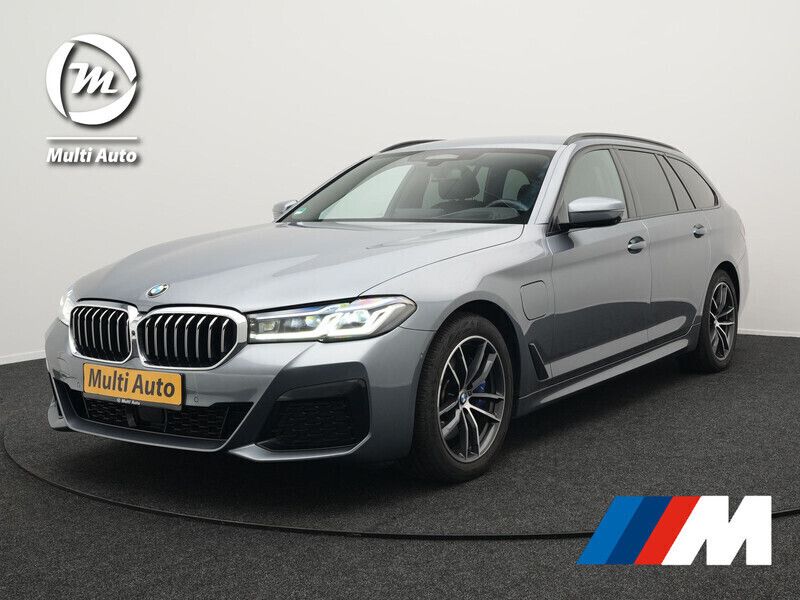 Grijs Gebruikt 2021 BMW 530e M Sport Stationwagen | € 38.730 (Eerlijke prijs) - Afbeelding 1/4