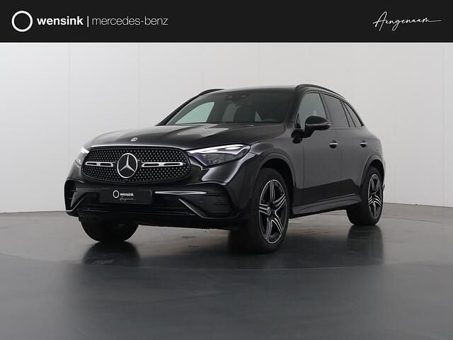 Zwart Nieuw 2026 Mercedes GLC300 Sport Edition SUV | € 86.673 (Iets duurder) - Afbeelding 1/4