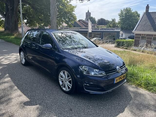 Hatchback Gebruikt 2014 VW Golf VII Highline Hatchback | € 10.450 (Goede deal) - Afbeelding 1/4