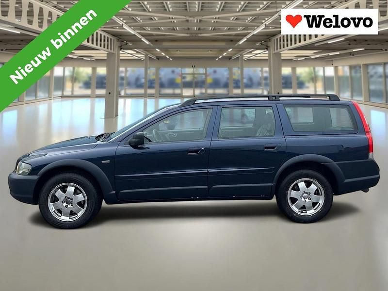 Blauw Gebruikt 2003 Volvo XC70 Comfort Stationwagen | € 7.950 (Iets duurder) - Afbeelding 1/4