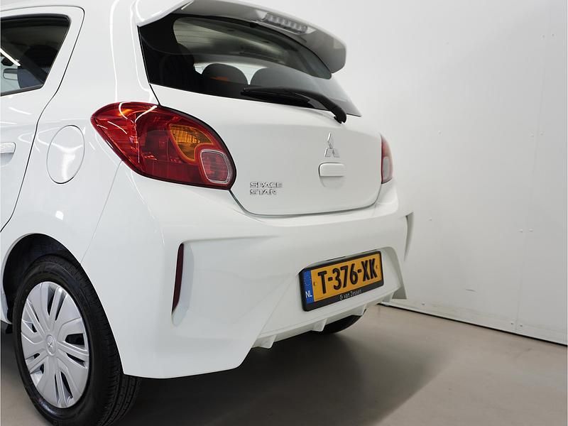 Wit Gebruikt 2023 Mitsubishi Space Star Hatchback | € 15.950 (Iets duurder) - Afbeelding 1/1