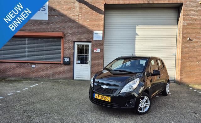 Zwart Gebruikt 2012 Chevrolet Spark LS Hatchback | € 2.799 (Eerlijke prijs) - Afbeelding 1/4