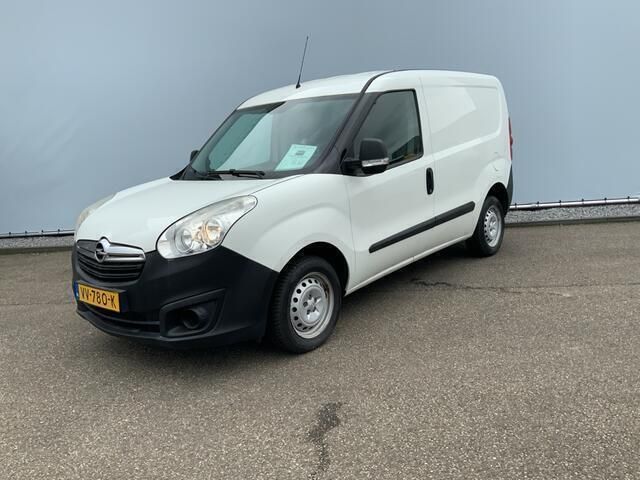 Wit Gebruikt 2016 Opel Combo Selection MPV | € 7.950 - Afbeelding 1/4