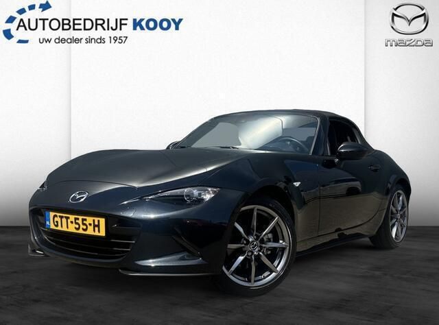 Jet black (zwart metallic) Gebruikt 2024 Mazda MX5 Sportive Cabriolet | € 37.950 (Eerlijke prijs) - Afbeelding 1/4