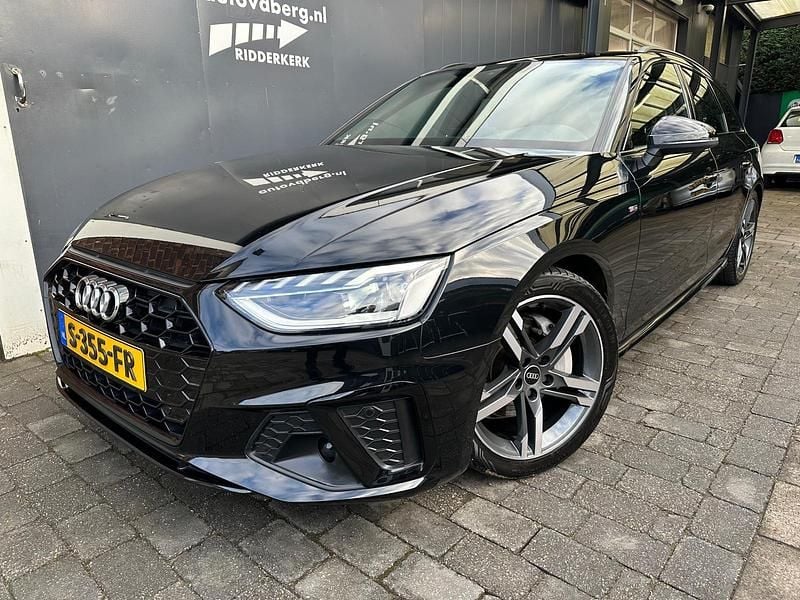 Zwart Occasion 2023 Audi A4 S-Line Stationwagen | € 34.950 (Eerlijke prijs) - Afbeelding 1/4