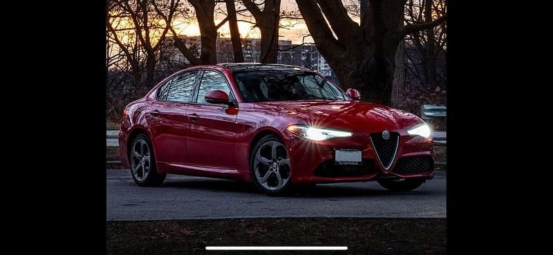 Gebruikt 2017 Alfa Romeo Giulia Veloce Sedan | € 20.500 (Super prijs) - Afbeelding 1/4