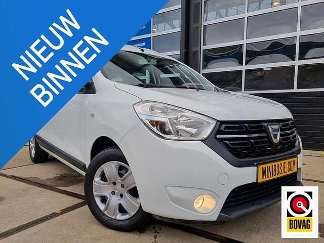 Wit Gebruikt 2019 Dacia Dokker Comfort MPV | € 16.950 (Super prijs) - Afbeelding 1/4