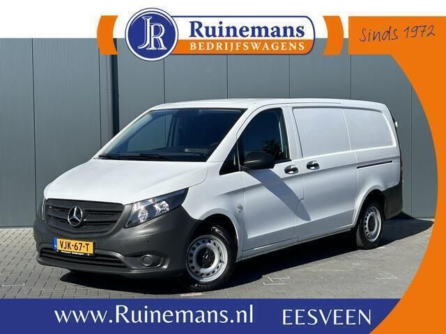 Wit Gebruikt 2021 Mercedes Vito MPV | € 19.750 (Super prijs) - Afbeelding 1/4