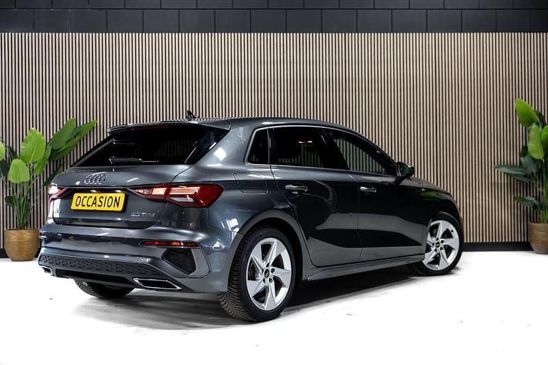 Occasion Audi A3 Sportback S-Line 116 PK (85 kW) 2025 Grijs Hatchback
