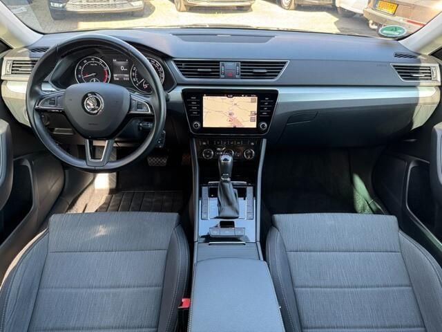 Occasion Skoda Superb 150 PK (110 kW) 2018 Zwart Stationwagen