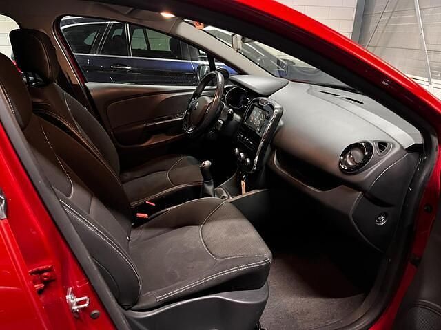 Occasion Renault Clio IV Dynamique 73 PK (53 kW) 2014 Rood (metallic) Hatchback