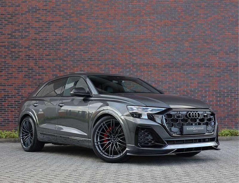 Grijs Nieuw 2025 Audi Q8 SUV | € 149.950 - Afbeelding 1/4
