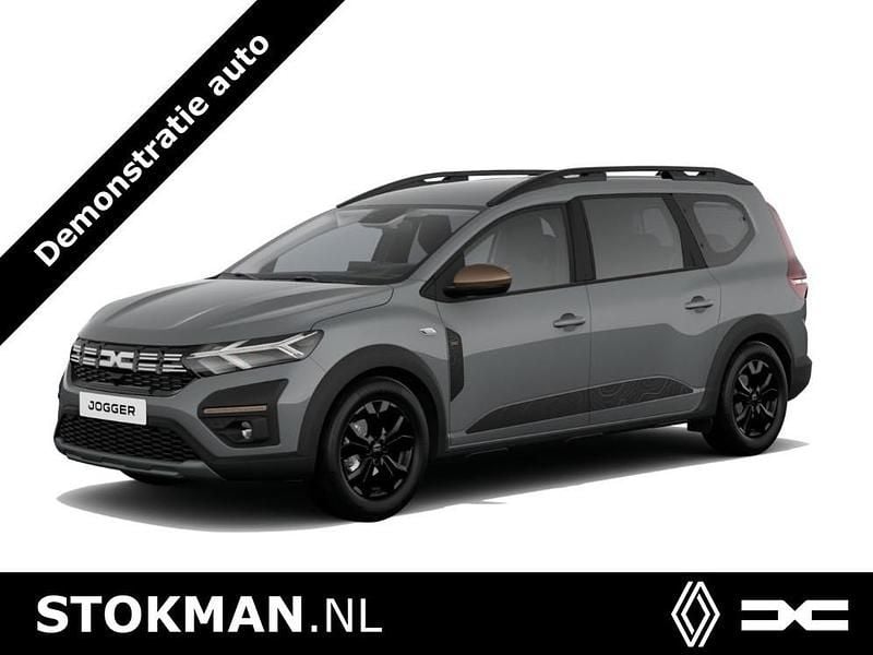 Grijs Gebruikt 2024 Dacia Jogger Extreme MPV | € 25.900 (Duur) - Afbeelding 1/3