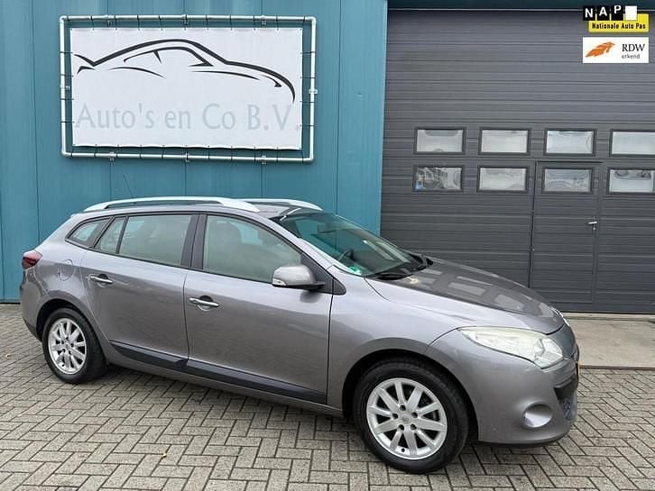 Gebruikt 2010 Renault Mégane III Expression Stationwagen | € 3.450 (Eerlijke prijs) - Afbeelding 1/4