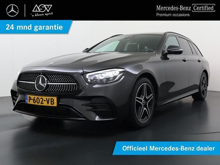 Grijs Gebruikt 2022 Mercedes E200 Business Stationwagen | € 45.880 (Iets duurder) - Afbeelding 1/4