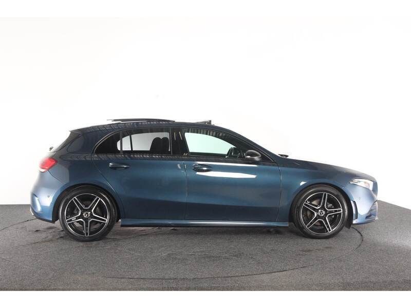 Occasion Mercedes A180 Advantage 136 PK (100 kW) 2020 Blauw, metallic lak Hatchback