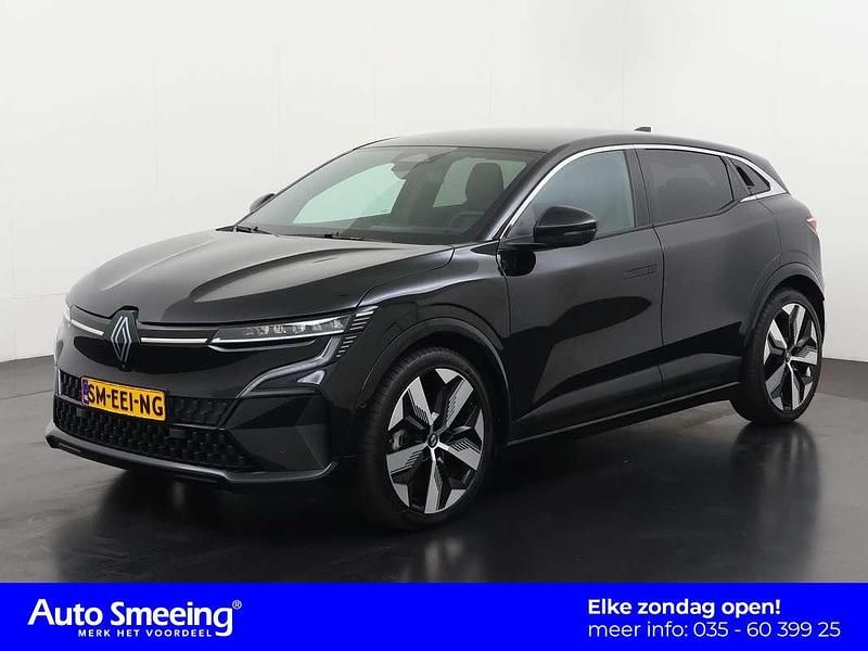 Zwart Occasion 2023 Renault Megane E-Tech Techno Hatchback | € 26.895 (Goede deal) - Afbeelding 1/4