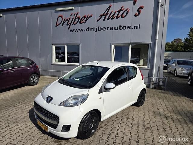 Wit Gebruikt 2010 Peugeot 107 Hatchback | € 1.750 (Goede deal) - Afbeelding 1/4