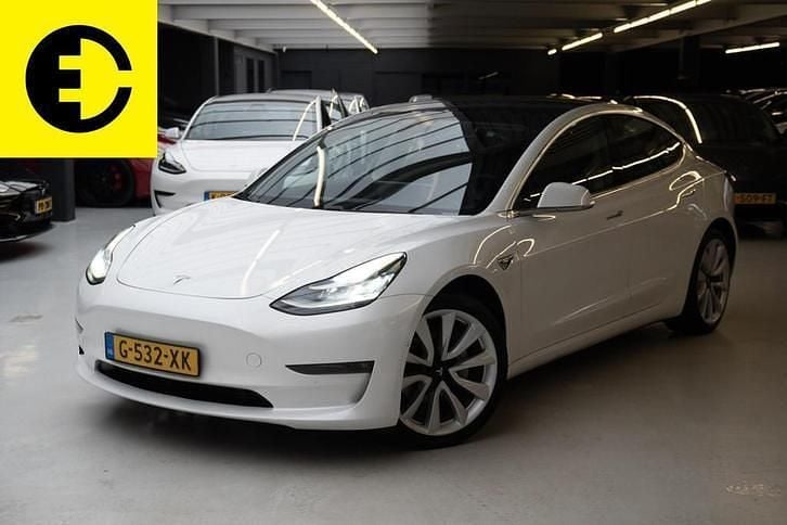 Wit Occasion 2019 Tesla Model 3 Long Range AWD Sedan | € 14.950 (Eerlijke prijs) - Afbeelding 1/4