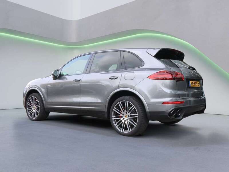 Grijs Gebruikt 2015 Porsche Cayenne SUV | € 28.000 (Super prijs) - Afbeelding 1/4