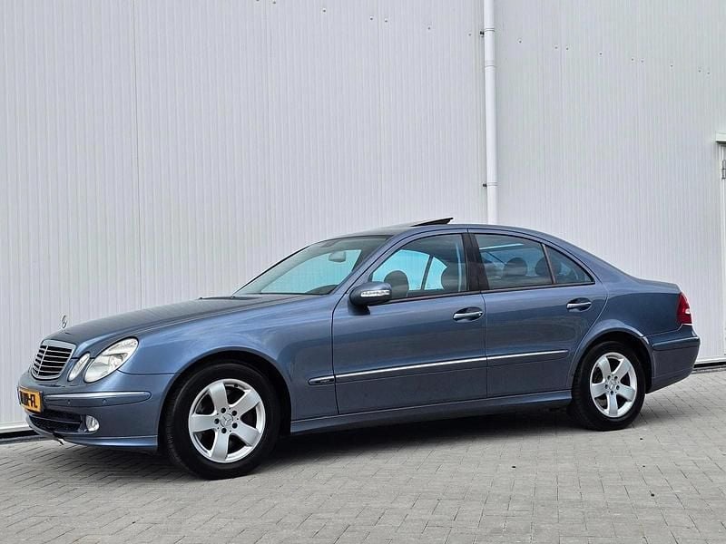 Occasion Mercedes E400 Avantgarde 260 PK (191 kW) 2004 Blauw Sedan