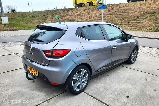 Occasion Renault Clio IV Night&Day 90 PK (66 kW) 2014 Grijs Hatchback