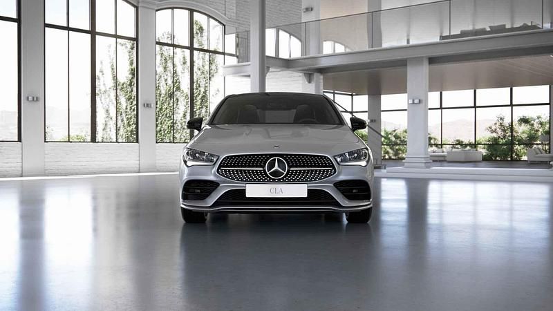 Occasion Mercedes CLA250e Premium Plus 218 PK (160 kW) 2022 Grijs Sedan