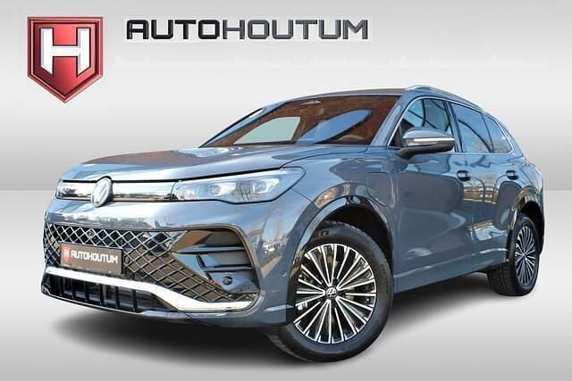 Grijs Gebruikt 2024 VW Tiguan R-line Edition SUV | € 52.995 (Goede deal) - Afbeelding 1/4
