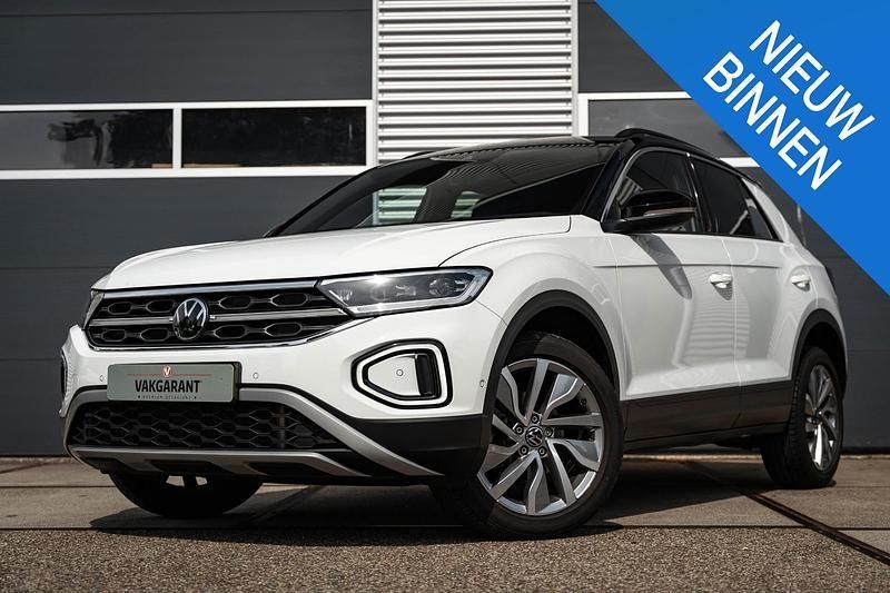 Wit Gebruikt 2023 VW T-Roc Style SUV | € 28.999 (Super prijs) - Afbeelding 1/4