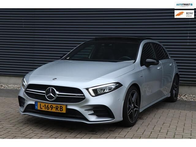 Grijs Gebruikt 2019 Mercedes A35 AMG AMG Hatchback | € 31.999 (Super prijs) - Afbeelding 1/4