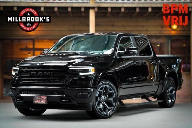 Zwart Nieuw 2024 Dodge Ram Limited Pickup | € 94.950 (Duur) - Afbeelding 1/4