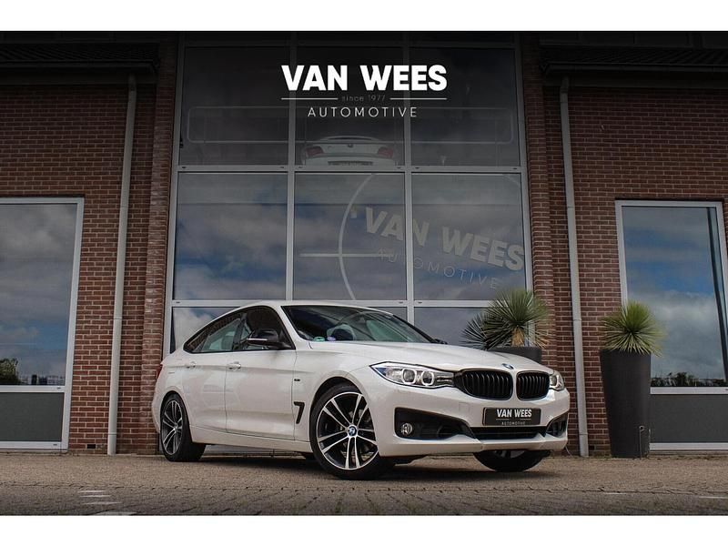 Wit Gebruikt 2013 BMW 320 Executive Hatchback | € 16.950 (Duur) - Afbeelding 1/3