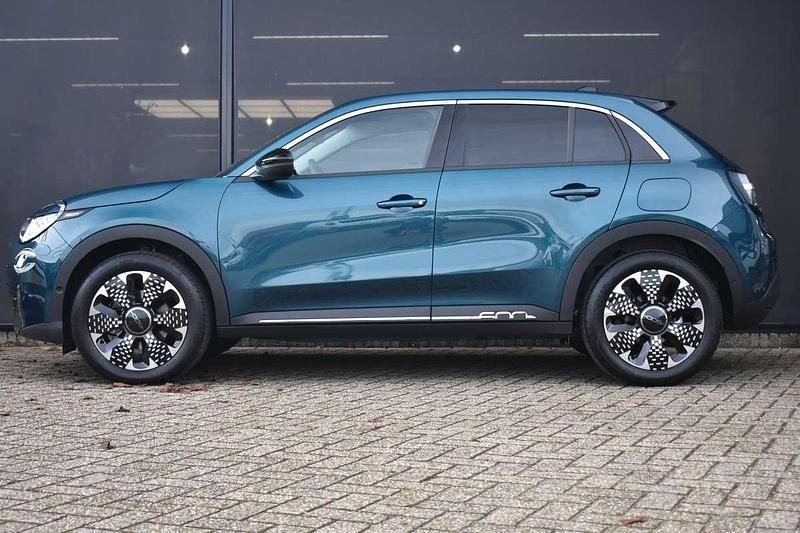Occasion Fiat 600E La Prima 114 kW (156 PK) 2025 Blauw SUV