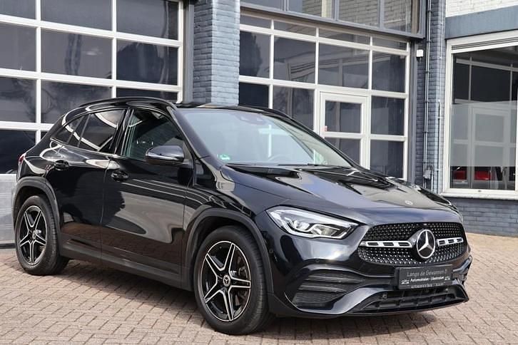 Occasion Mercedes GLA200 AMG line 163 PK (119 kW) 2020 Zwart SUV