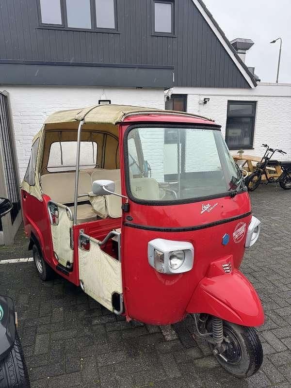 Rood Gebruikt 2020 Piaggio APE | € 7.500 - Afbeelding 1/4