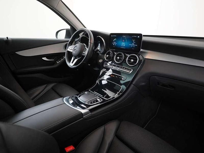 Occasion Mercedes GLC300e Business 320 PK (235 kW) 2021 Graphite gray  metallic finish (831u) SUV