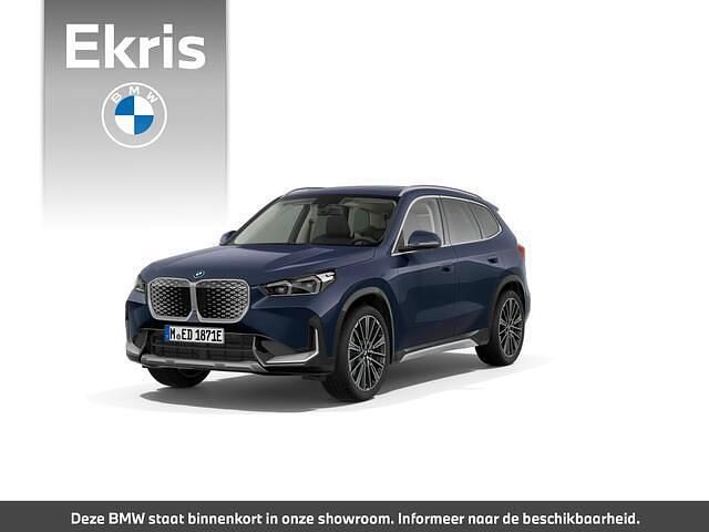 Blauw Nieuw 2025 BMW iX1 Comfort Edition SUV | € 63.081 (Eerlijke prijs) - Afbeelding 1/4