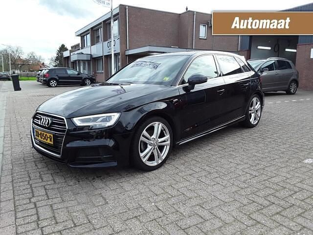 Zwart Occasion 2018 Audi A3 Sportback S-Line Hatchback | € 18.950 (Iets duurder) - Afbeelding 1/4