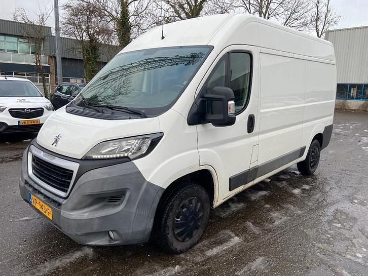 Occasion 2015 Peugeot Boxer Van | € 4.500 (Goede deal) - Afbeelding 1/4