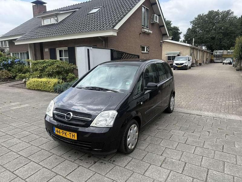 Zwart Gebruikt 2004 Opel Meriva Enjoy MPV | € 1.400 (Eerlijke prijs) - Afbeelding 1/4